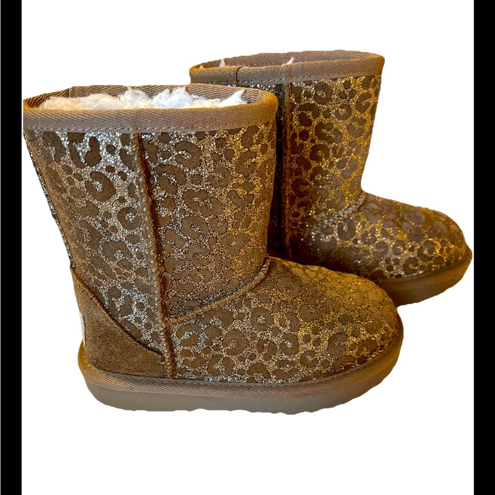 UGG little girls Classic II glitter leopard print 10T
